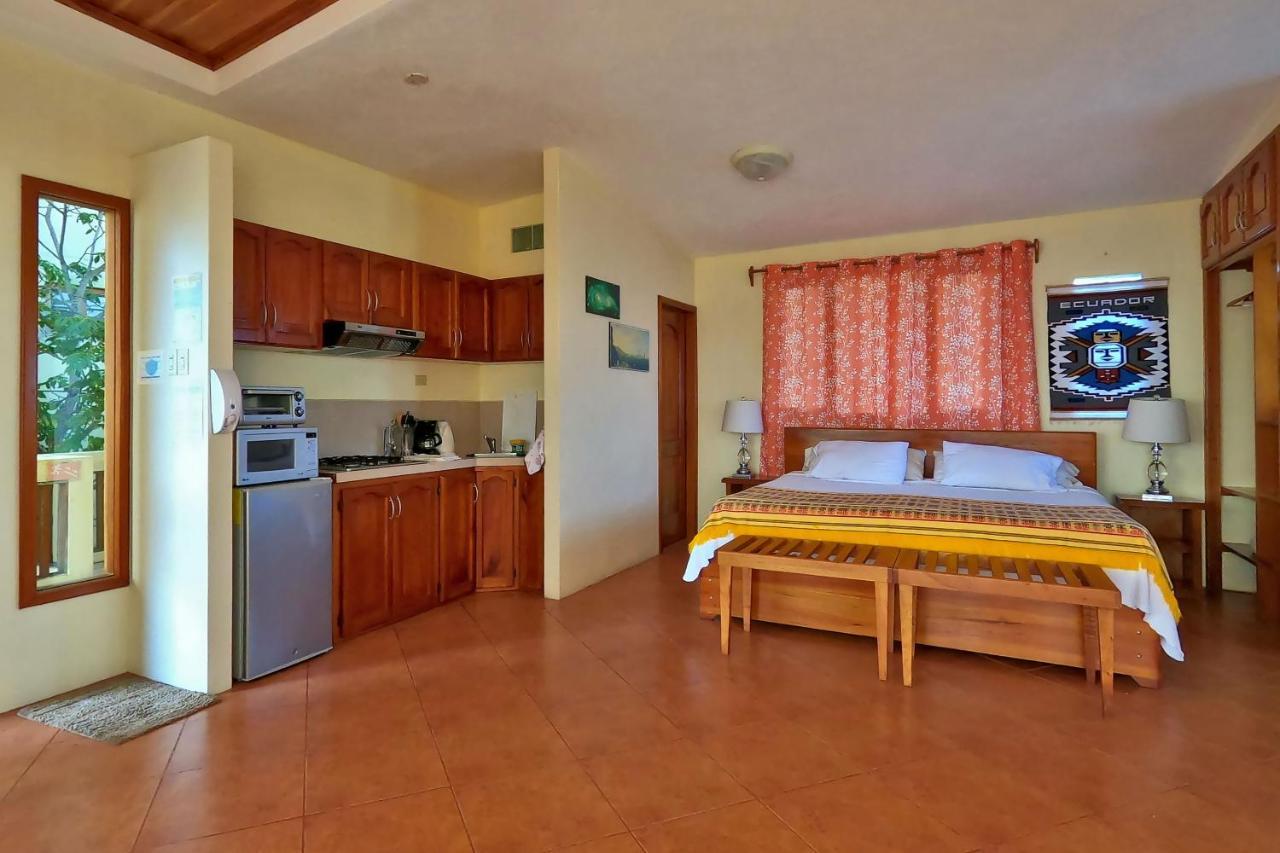 The Galeodan Suites Puerto Baquerizo Moreno Extérieur photo