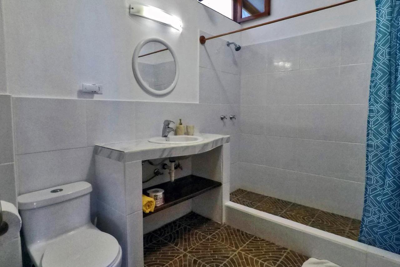 The Galeodan Suites Puerto Baquerizo Moreno Extérieur photo