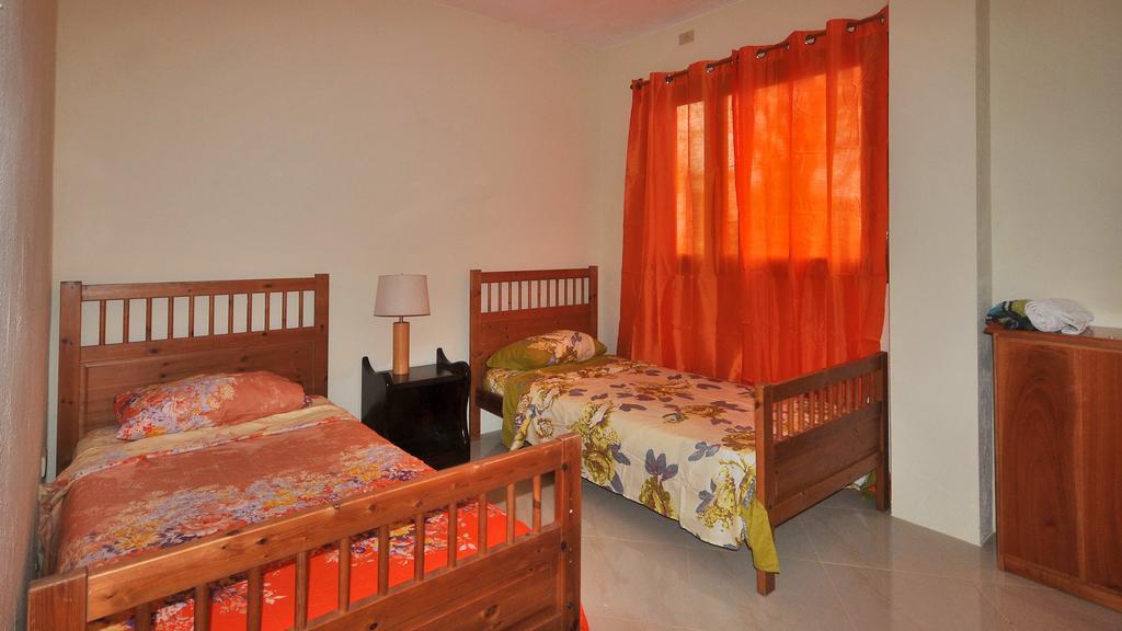 The Galeodan Suites Puerto Baquerizo Moreno Extérieur photo