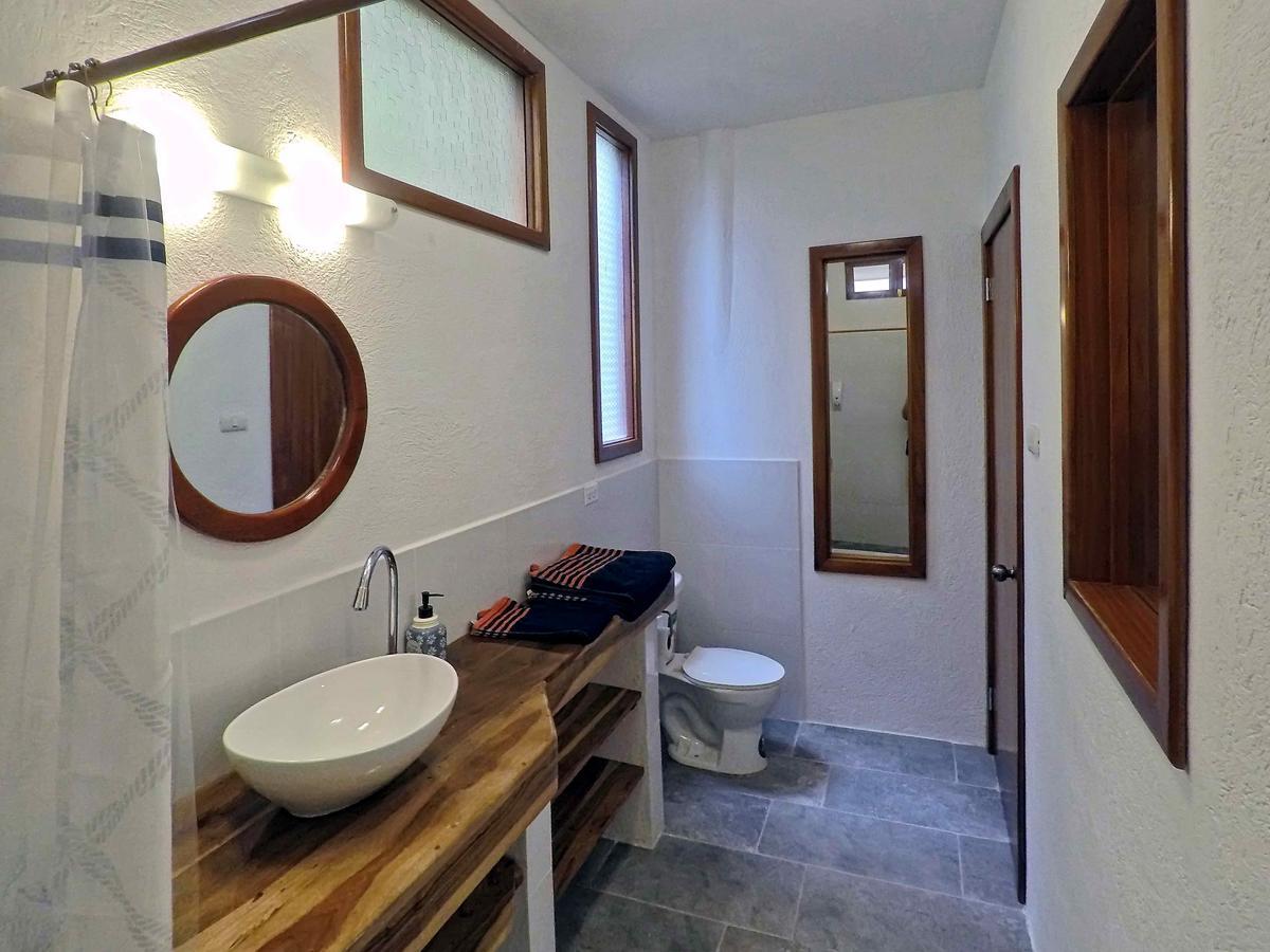 The Galeodan Suites Puerto Baquerizo Moreno Extérieur photo